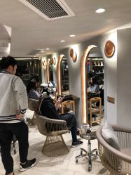 -苏豪路易士·嘉玛发廊