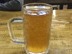 格瓦斯-布尔津河堤夜市