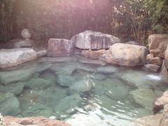 43度的池子-天目湖涵田半山温泉水乐园