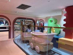 -奈尔宝家庭中心·亲子餐厅(鄞州万达店)