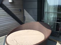 -上海滴水湖皇冠假日酒店