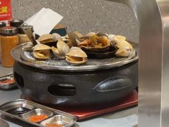 -围炉肉舍•炭烤活鳗•丹东海鲜烤肉(步行街店)