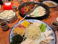 -周小明火锅(黑金冠社区店)