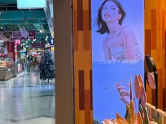 -LOOK眼镜·蔡司依视路配镜(宝山万达店)