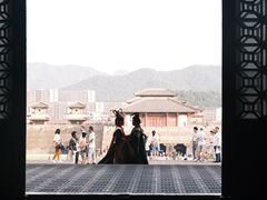 -铂逸梦秦酒店(横店梦幻谷店)