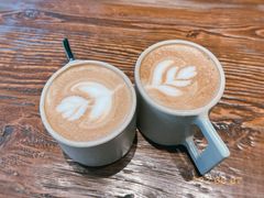 拿铁咖啡-AO cafe＆bistro