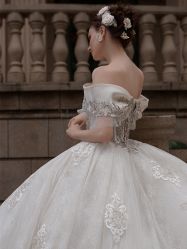 -艾米丽婚纱礼服