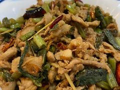 -倪氏兄弟尖椒鸡(云报华府店)