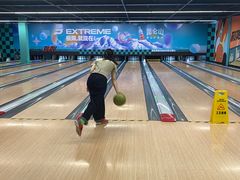 -极限PLAY运动娱乐新世界·团建派对潮玩休闲馆·室内蹦极高空游乐园
