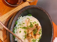 蒜香五花肉拌饭-大阪烧肉BAKA一代(十亩地店)