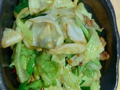 手撕包菜-关东小磨东北菜(上海长风大悦城店)