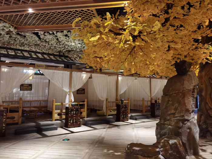 富韩汗蒸生活馆-"孩子放假了,趁着不是周末,来放松放松.进.