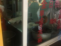 -文山荷鲜居(翠湖店)