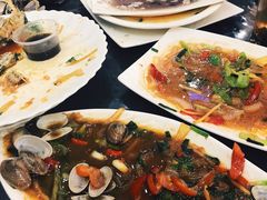 -覃记海鲜美食餐厅