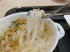 榨菜瘦肉米线-大家乐(广州花城汇店)