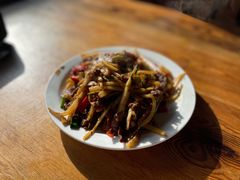 酸笋炒牛肉-牛八宝桂林米粉(八里庄店)