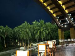 -三亚湾海居铂尔曼度假酒店