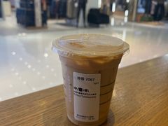 -星巴克(昆明美辰百货店)