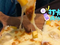 榴莲菠萝披萨-悦享绿山墙西餐厅
