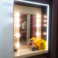 -AKOZO Beauty Salon