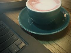 紅絲絨拿鐵-海梦1924 coffee