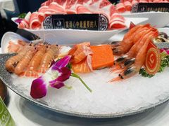 -云顶旋转自助景观餐厅