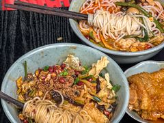 -粉家柳州螺蛳粉(杨宅路店)