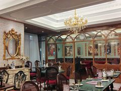 -秘密旅行Bonjour(黑金冠 江南西店)