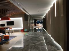 -珠海拱北口岸智选假日酒店