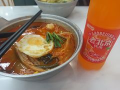 -汤小云火锅米线(钻汇广场店)