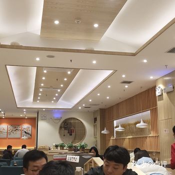 可惜中贸这家店可能就不能担当名片的角色了！