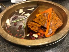 -小天鹅火锅·一线江景洪鼎旗舰店(洪崖洞店)