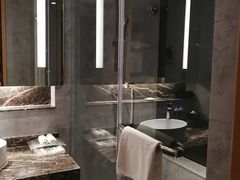 -上海虹桥西郊假日酒店