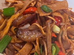 -富正毅三下锅·湘西韵味(天门山索道店)