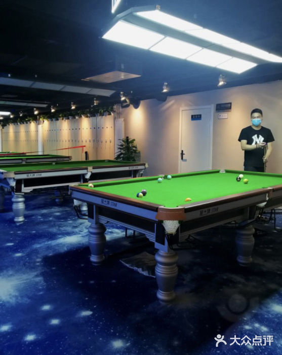 云鼎台球俱乐部图片