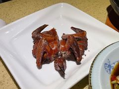 烤乳鸽-铜锣湾·有麝自然香(重庆新天地店)