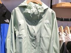 -斯普瑞斯奥特莱斯