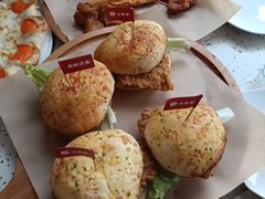 -必胜客(大坪英利店)
