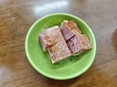 镇江肴肉-三百碗宝应长鱼面(板仓街店)