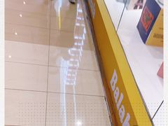 -王府井百货熙地港店