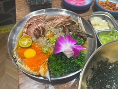 -明洞阿姨·韩式酱蟹烤肉·创意料理(三元桥店)