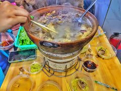 -威邵鸡煲(西华路总店)