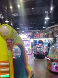 -卡通尼乐园(新达汇三林店)