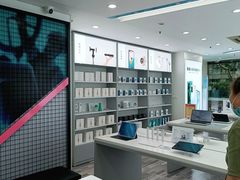 -荣耀授权专卖店(黄浦浙江中路店)
