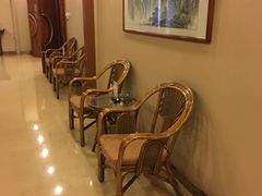 等位区-山明水秀大饭店