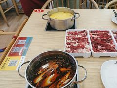 -杨老板·海鲜集市火锅·鲜切牛肉(中防万宝店)