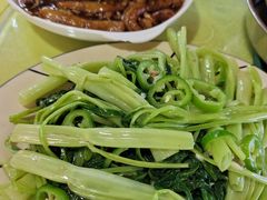 -红炎炎农家菜老字号(金水台店)