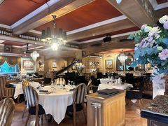 -火车头法国西餐厅