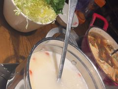 -爱碗亭·鲜炒湖南菜(壹城中心店)