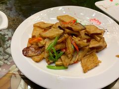 油炸茄子-楚天粤海国际大酒店-楚粤轩中餐厅(水果湖店)